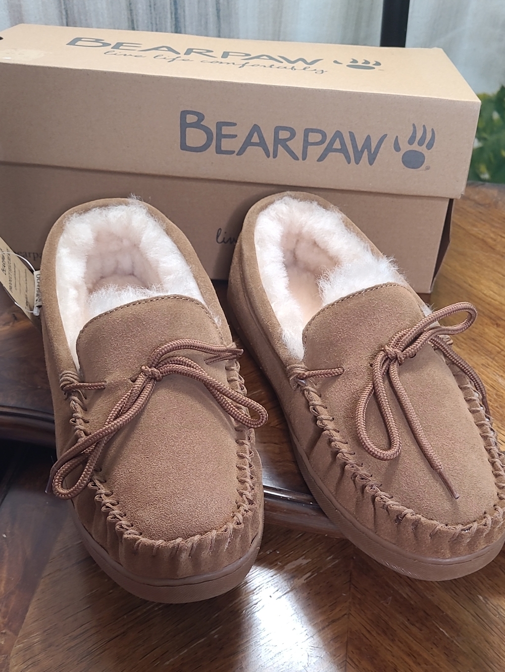 New in box! BearPaw Moc II Hickory Mens 11 Tan Suede Wool Cozy Moccasin Slippers - Picture 2 of 9